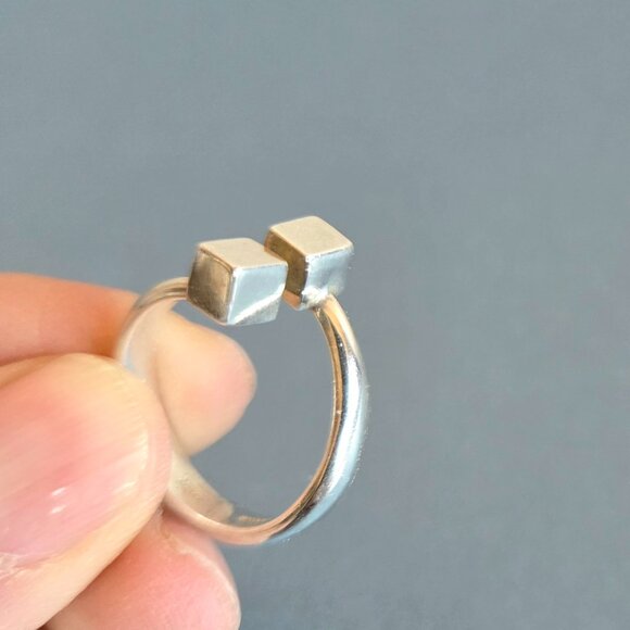 Sterling silver 925 Modernist  ring with 2 cubes design. - Picture 1 of 7